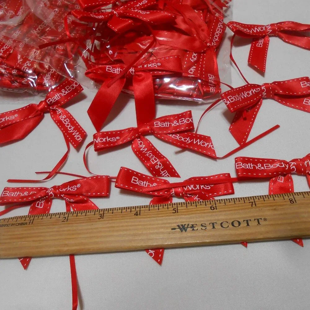 NEW BAG OF 50 BATH AND BODY WORKS RED RIBBONS BOWS FOR ALL OCCASIONS 🎁🎁